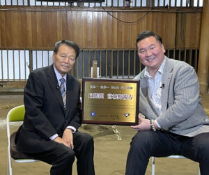 宮城野親方（元横綱白鵬）と福島孝徳